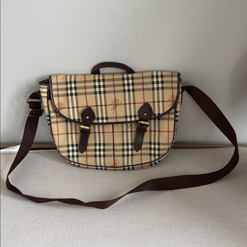 Vintage Burberry Nova Check Messenger Bag - Picture 2 of 15